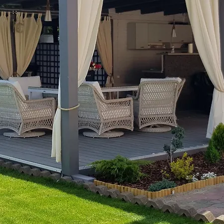 Апартаменти Kiem Premium Apartments Брашов